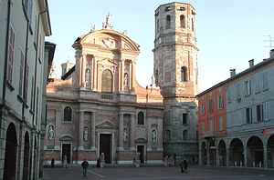 Reggio Emilia: Geografia fisica, Storia, Monumenti e luoghi dinteresse