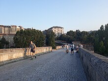 Fitxategi:Puente_Romano,_Ourense_05.jpg