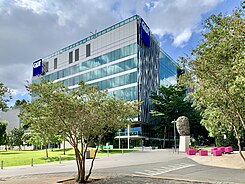 Main building on the Gardens Point campus, near the city centre Queensland University of Technology, Gardens Point campus.jpg