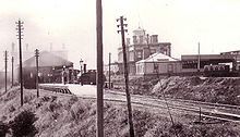 Great Western Railway station (right), South Eastern Railway station (left) in 1865