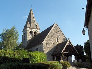 Reilly (60), église Saint-Aubin, vue depuis le nord-est.jpg
