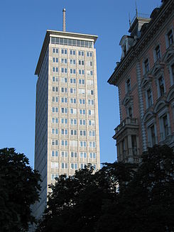 Ringturm Vienna.jpg