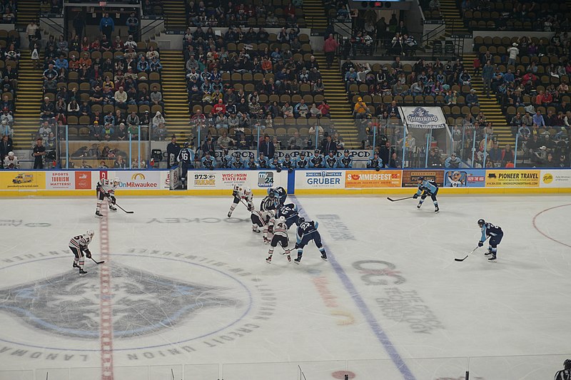 File:Rockford IceHogs vs. Milwaukee Admirals April 2023 10 (face-off).jpg