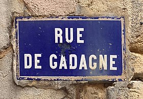 Voir la plaque.