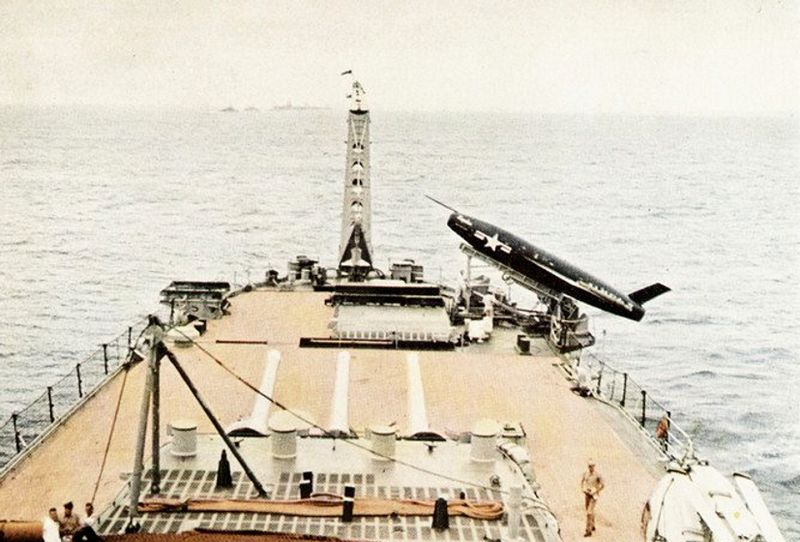 File:SSM-N-8 Regulus cruise missile on USS Toledo (CA-133) in 1958.jpg