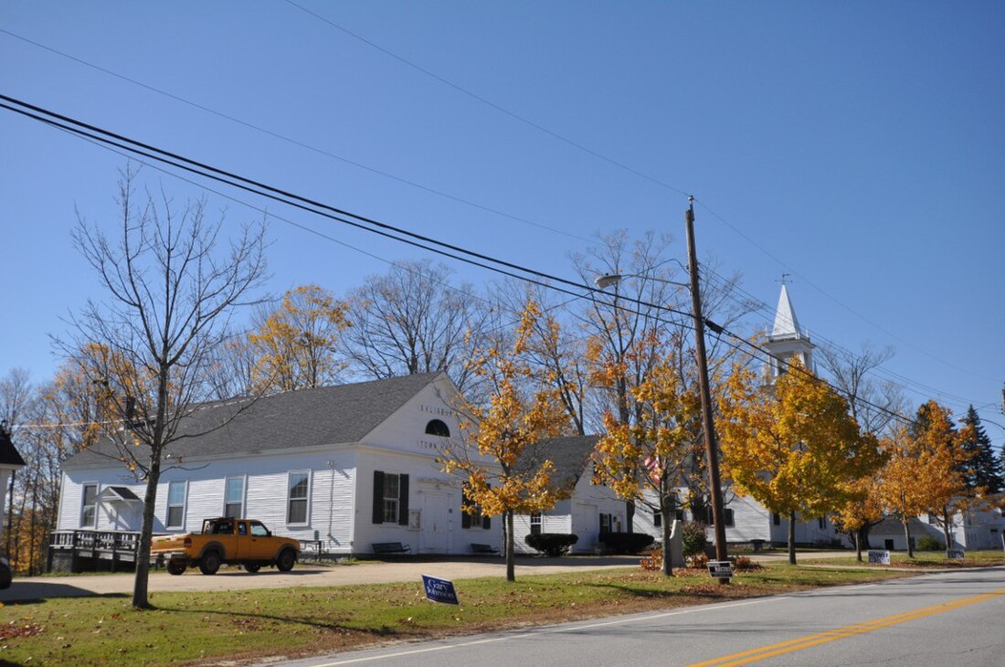 File:SalisburyNH TownHallAndHistoricSociety.jpg