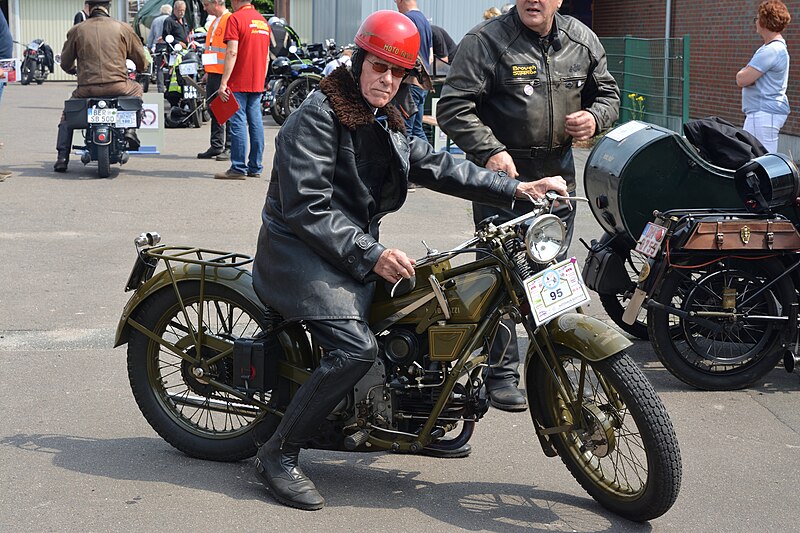 File:Schleswig-Holstein, Wilster, Zehnte Internationale VFV ADAC Zwei-Tage-Motorrad-Veteranen-Fahrt-Norddeutschland und 33te Int-Windmill-Rally NIK 4119.jpg