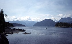 Sechelt Inlet, 1974 yil 02.jpg