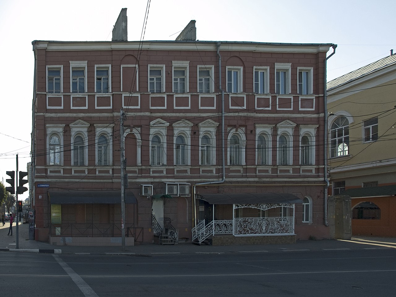 Файл:Seminarskaya Street 1 Ryazan.jpg — Путеводитель Викигид Wikivoyage