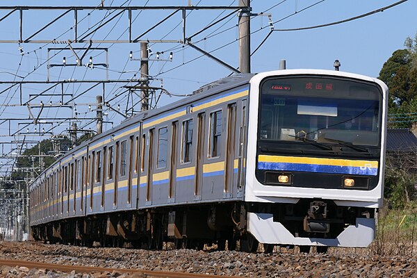 A 209-2100 series EMU in March 2021