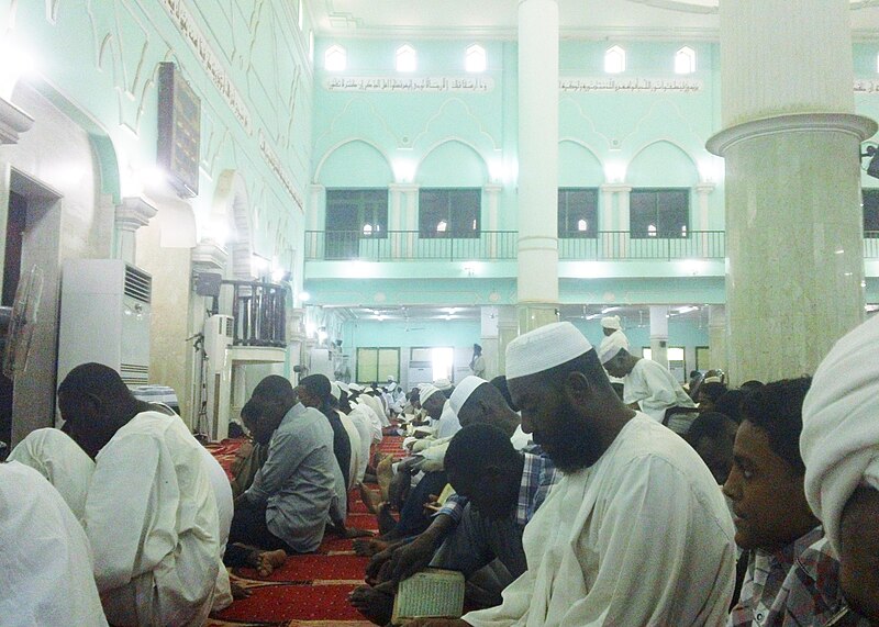 File:Shahid mosque Algomah prayers in Ramadan.JPG