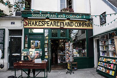 Comment aller à Shakespeare And Company en transport en commun - A propos de cet endroit