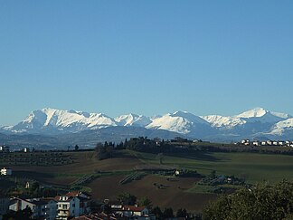 Die Sibillinischen Berge, gesehen von Fermo aus