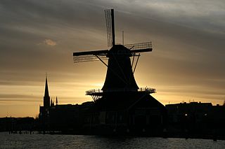 Silhouet molen De Salamander.jpg