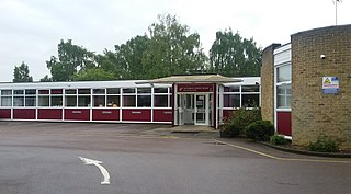 <span class="mw-page-title-main">Ridgeway Academy</span> Academy in Welwyn Garden City, Hertfordshire, England