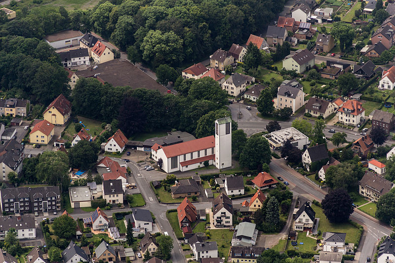 File:Soest, St.-Albertus-Magnus-Kirche -- 2014 -- 8738.jpg