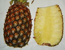 Split ananas cropped.jpg