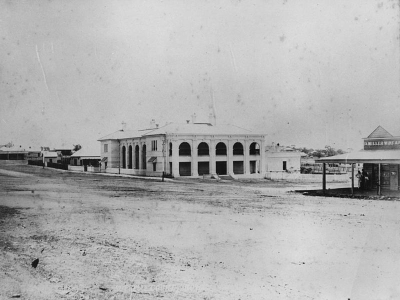 File:StateLibQld 1 107792 Court House on Herbert Street, Bowen, north Queensland, ca. 1885.jpg