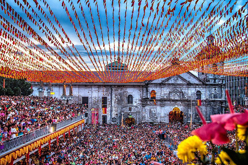 File:Sto. Nino Basilica de Cebu from the Pligrim's Center.jpg