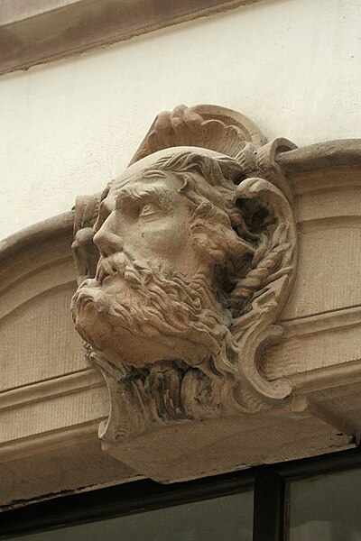 File:Strasbourg, ancienne Maison Baer, mascaron 01.jpg