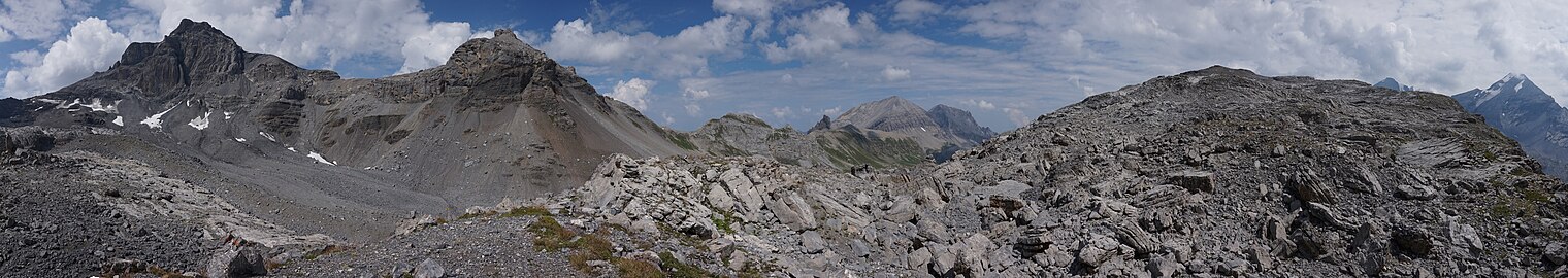 Stäghore, Tierihöri and Vordere Loner in den Berner Alpen.