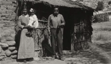 Tubatulabal family in the Kern River area in 1916 Tubatulabal family in 1916.png