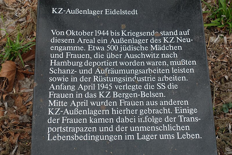 File:Tafel für die KZ-Opfer des Außenlagers Hamburg-Eidelstedt am ehemaligen Gelände .JPG