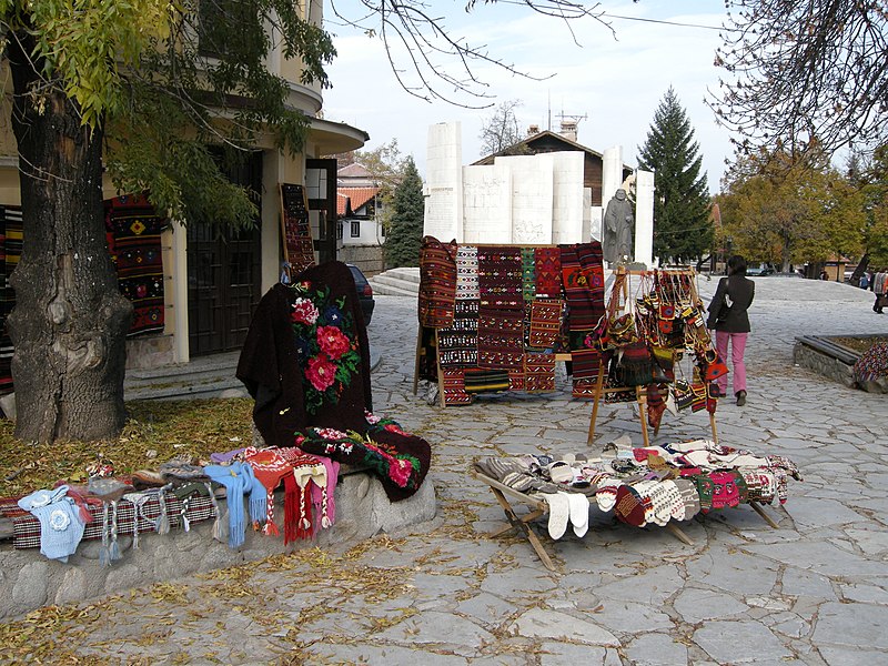 File:Traditional Bulgarian Textile in Bansko.JPG