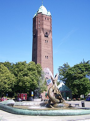 Trelleborg, Springbrunnen und Turm (2008-07-27).JPG