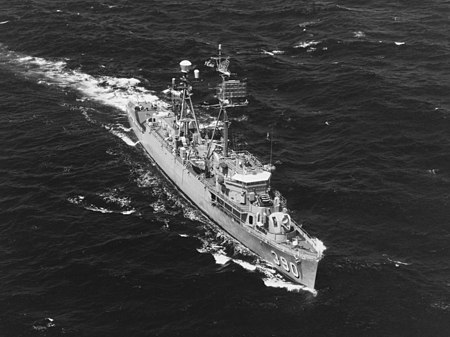 USS_Calcaterra_(DE-390)