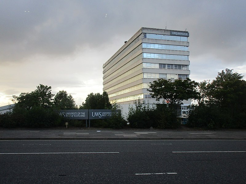 File:University of the West of Scotland (geograph 5878432).jpg