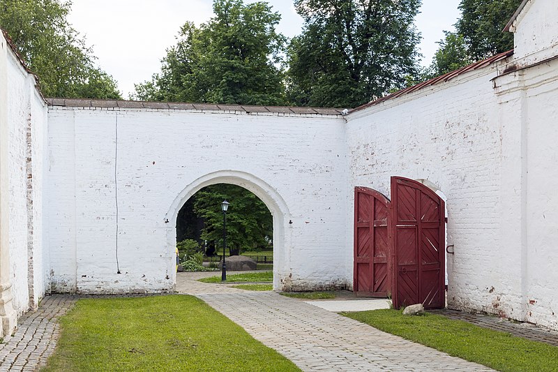 File:Utility Building Spaso-Evfimiev Monastery Suzdal 2016-06-22 6011.jpg