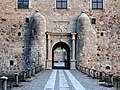 Vadstena castle gate.jpg