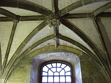 The vaulted ceiling on the ground floor Vaulted ceiling of the Jewel Tower.jpg