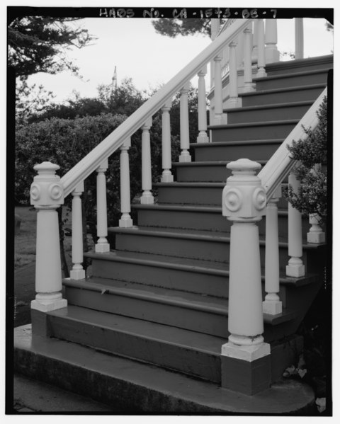 File:View of west elevation; camera facing east. - Mare Island Naval Shipyard, Bandstand, Eighth Street, south side between Railroad Avenue and Walnut Avenue, Vallejo, Solano County, HABS CAL,48-MARI,1BE-7.tif