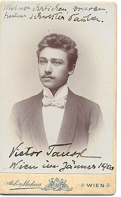 Виктор Тауск, ок. 1900 г.