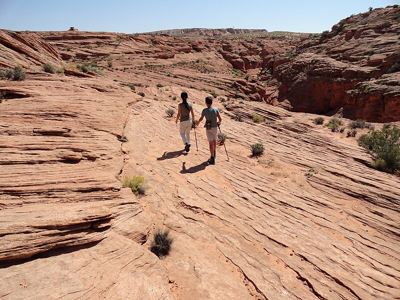 File:Water Holes Canyon, Page (45668682622).jpg