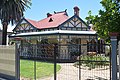 English: A house in White Hills, Victoria