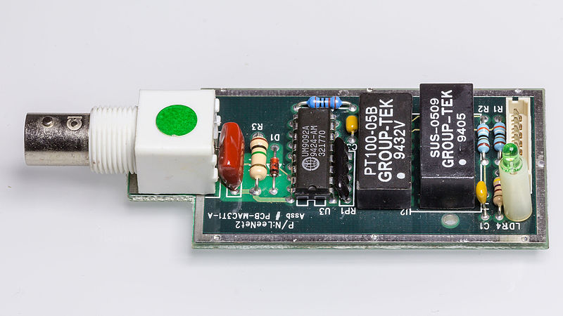 File:ZZ-LN2 Ethernet COAX-Transceiver-3756.jpg