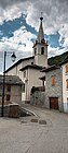 Clocher de l'église dans la rue principale du village (face est).