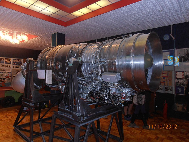 File:Двигатель Р28В-300.JPG