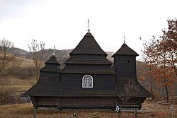 Дерев'яна церква в селі Ужок.jpg