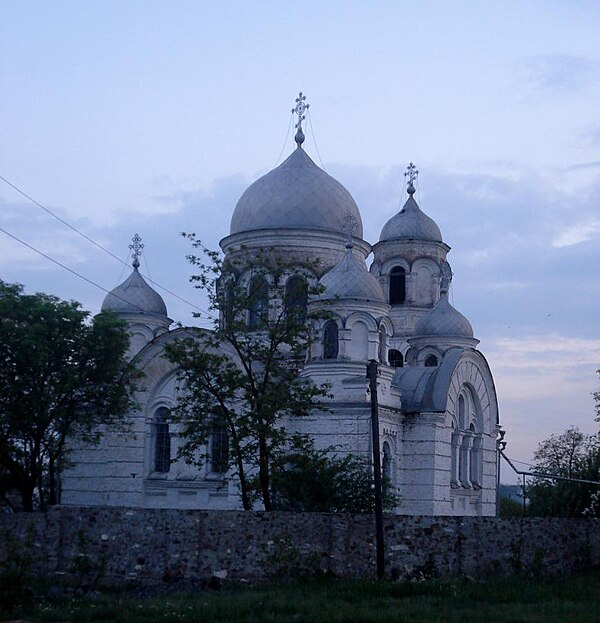 Սուրբ Աստվածածին տաճար (Կրասնի Սուլին)