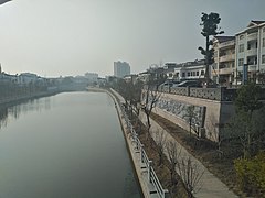 漕河镇雷溪河三路桥沿岸的風景