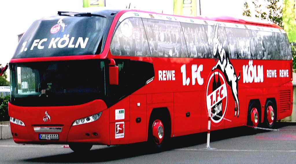 *** Neoplan *** 1024px-1.FCKOELN