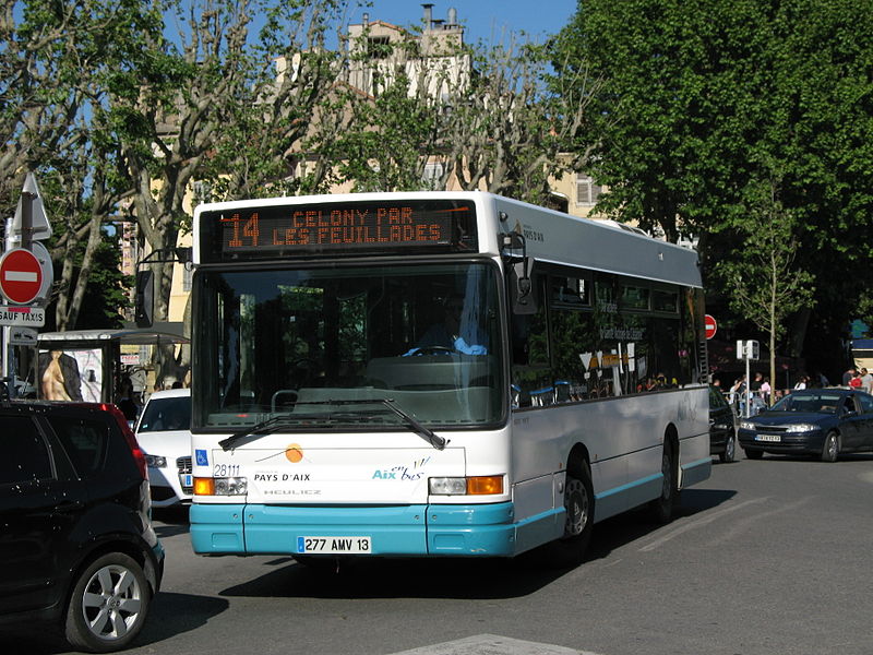 File:Aix-en-Provence Aix en Bus Heuliez GX 117 n°28111 L14 Rotonde.JPG