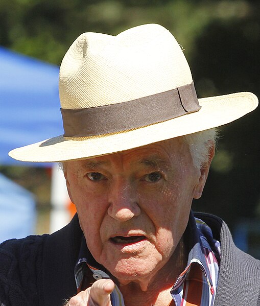 File:Allan Fotheringham at the CFC Annual BBQ Fundraiser 2014 (15190304362) (cropped).jpg