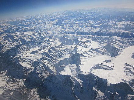 Panorama von der Nordseite mit Mönch und Gletscherregion im Süden