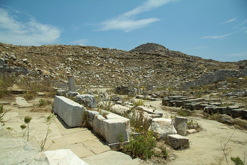 File:Ancient Greek theatre Delos, 143522.jpg