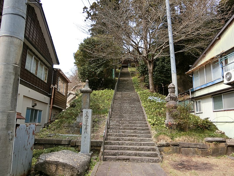 File:Anryū-ji temple, Sado, 2018.jpg